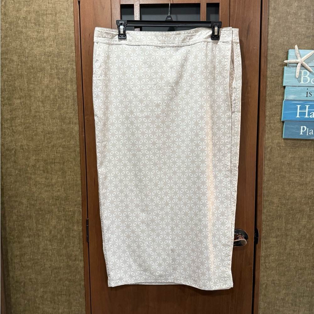 EUC RipSkirt Hawaii Length 4 XL With Pockets